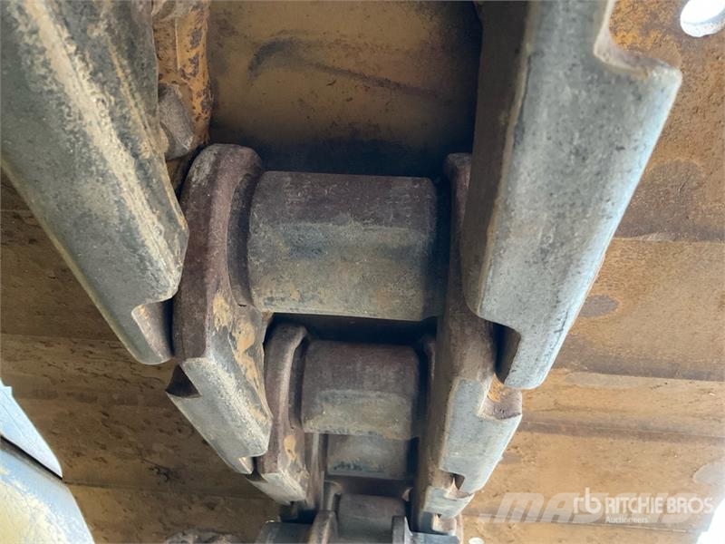 Komatsu D65PX-18EO Crawler Dozer Buldozere pe senile