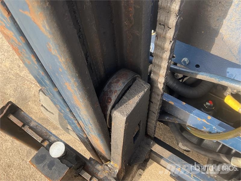 Komatsu FG25T-11E 2500 kg Forklift Heftrucks overige