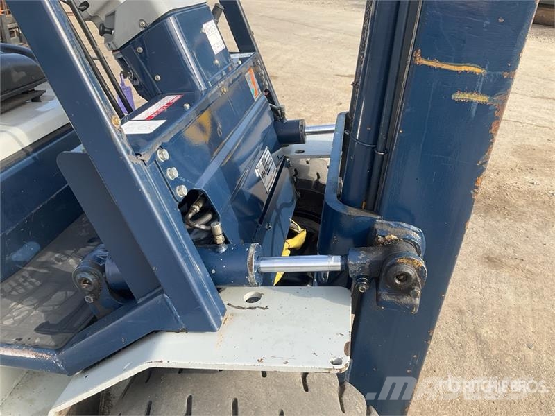 Komatsu FG25T-11E 2500 kg Forklift Heftrucks overige