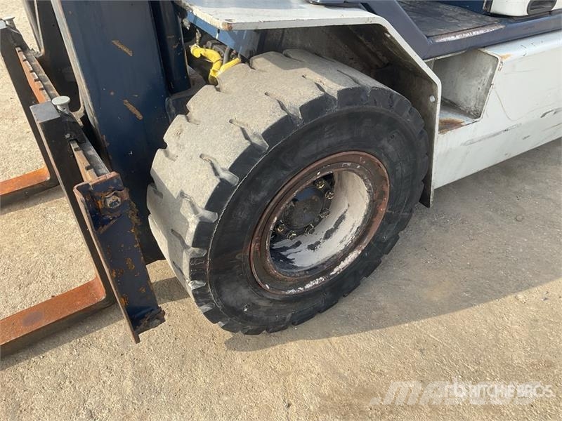 Komatsu FG25T-11E 2500 kg Forklift Heftrucks overige
