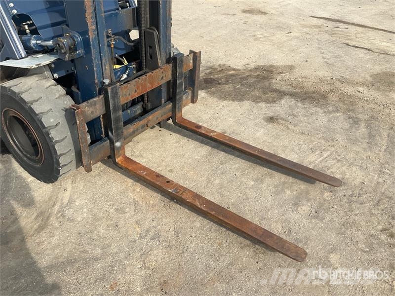 Komatsu FG25T-11E 2500 kg Forklift Heftrucks overige