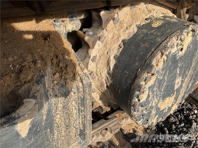 Komatsu HB215LC-2 Tracked Excavator Excavadoras de cadenas