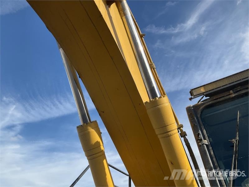 Komatsu HB215LC-2 Tracked Excavator Excavadoras de cadenas