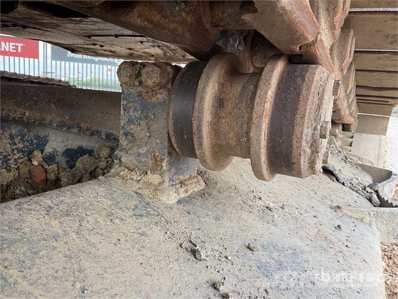 Komatsu HB365LC-3 Tracked Excavator حفارات زحافة