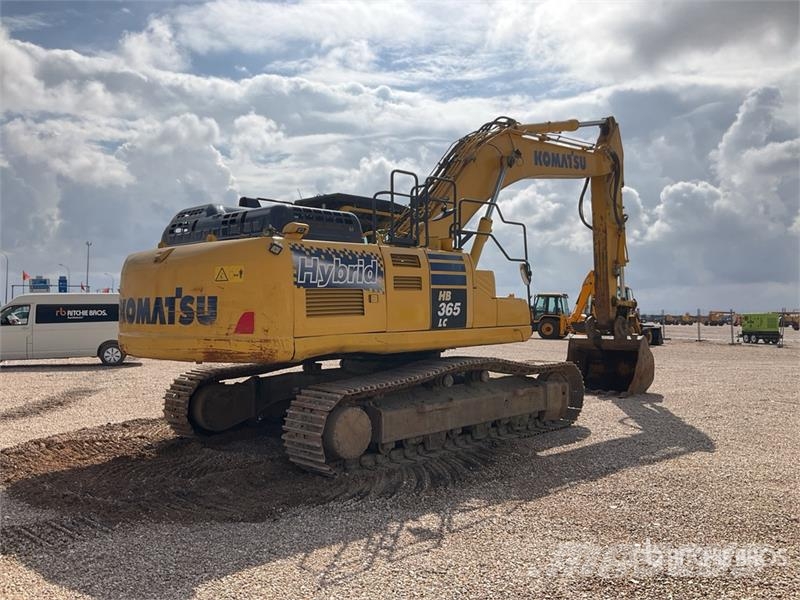 Komatsu HB365LC-3 Tracked Excavator حفارات زحافة