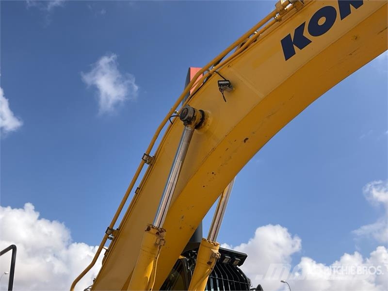 Komatsu HB365LC-3 Tracked Excavator حفارات زحافة