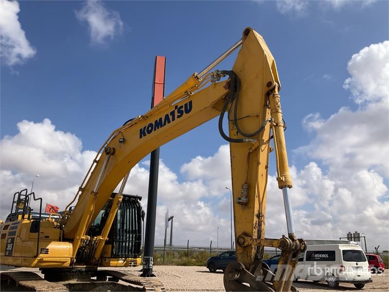 Komatsu HB365LC-3 Tracked Excavator حفارات زحافة
