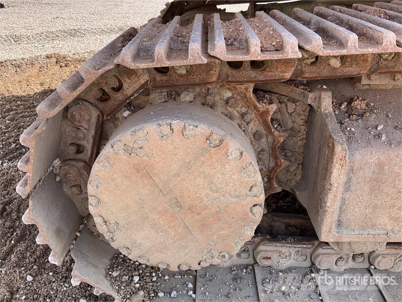 Komatsu HB365LC-3 Tracked Excavator حفارات زحافة