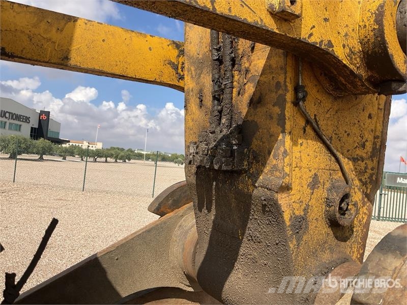 Komatsu HB365LC-3 Tracked Excavator حفارات زحافة