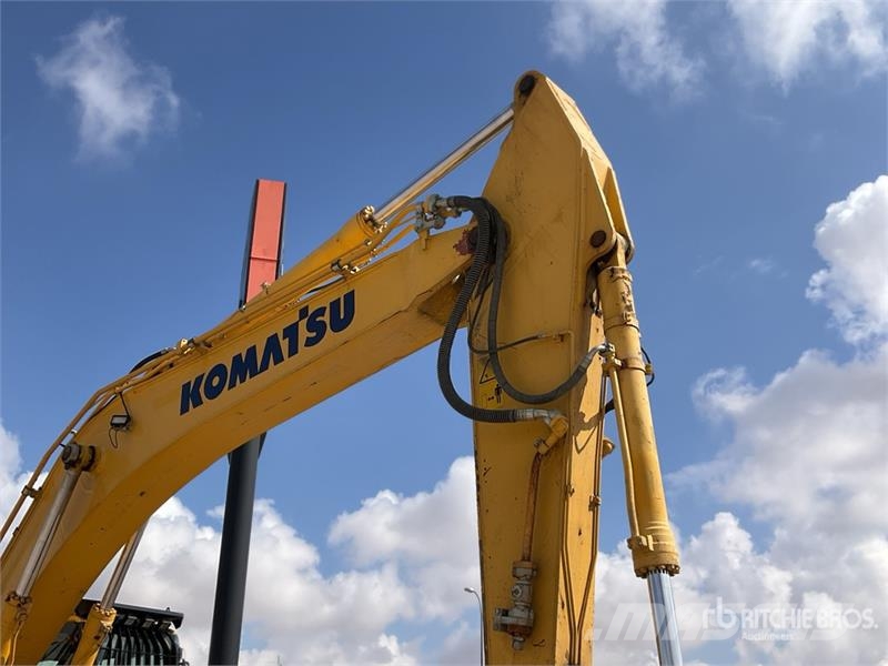 Komatsu HB365LC-3 Tracked Excavator حفارات زحافة