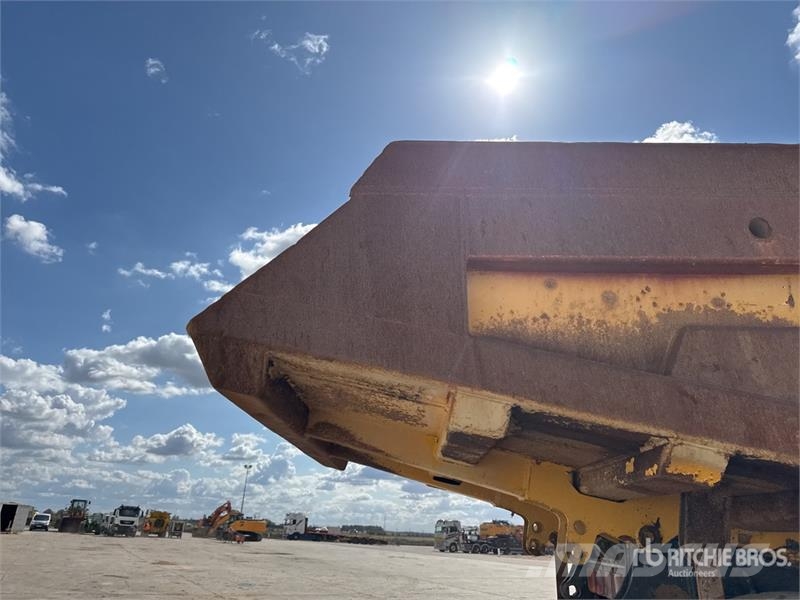 Komatsu HD405-7 Kĺbové nákladné autá