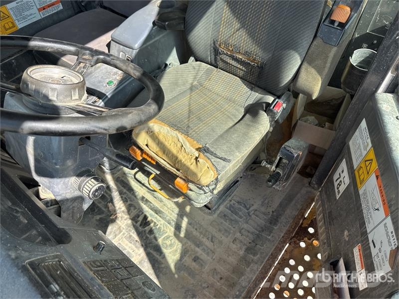 Komatsu HD405-7 Kĺbové nákladné autá
