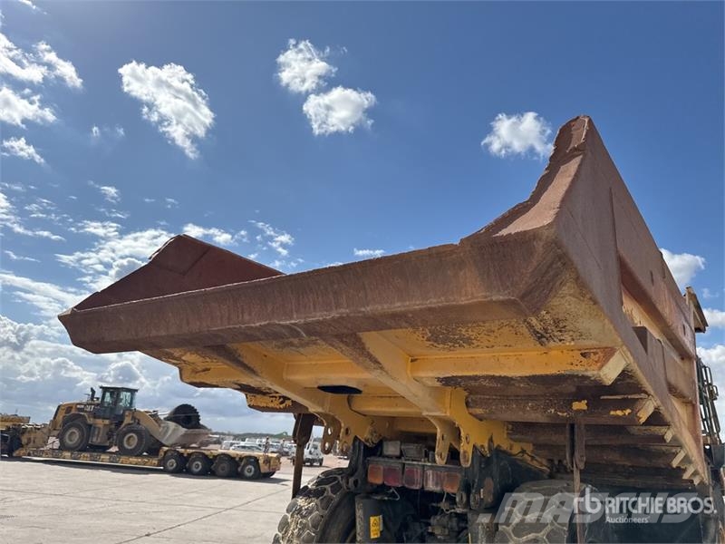 Komatsu HD405-7 Kĺbové nákladné autá