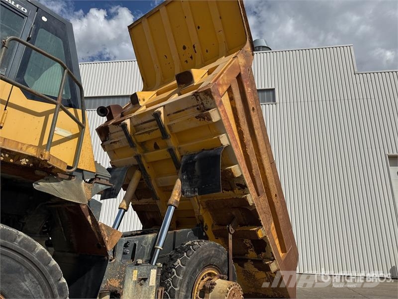 Komatsu HD405-7 Kĺbové nákladné autá
