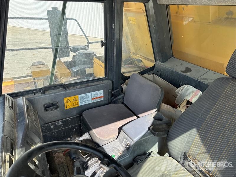 Komatsu HD405-7 Kĺbové nákladné autá