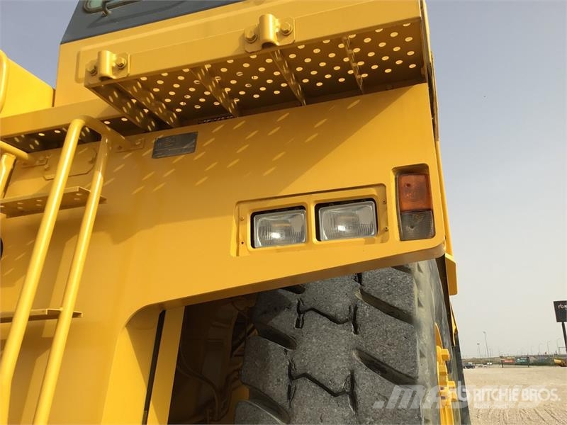 Komatsu HD785-5 Articulated Haulers