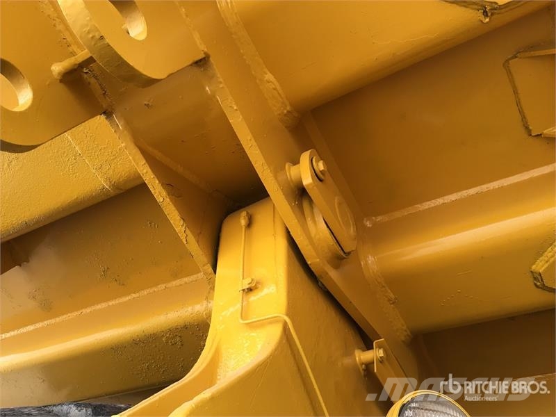 Komatsu HD785-5 Articulated Haulers