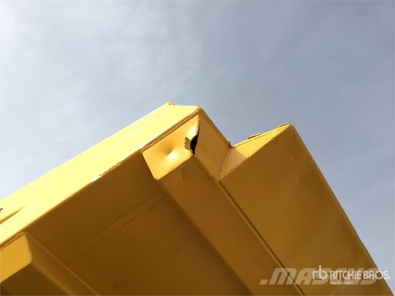 Komatsu HD785-5 Articulated Haulers