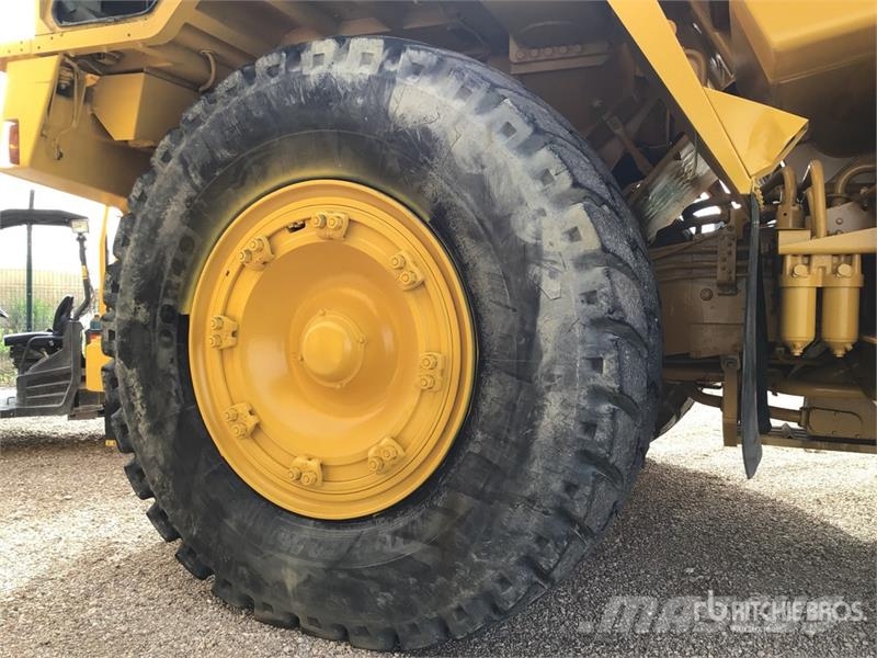Komatsu HD785-5 Articulated Haulers