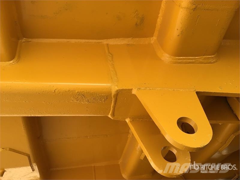 Komatsu HD785-5 Articulated Haulers