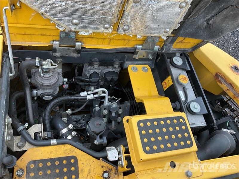 Komatsu PC-138 Tracked Excavator Crawler excavators