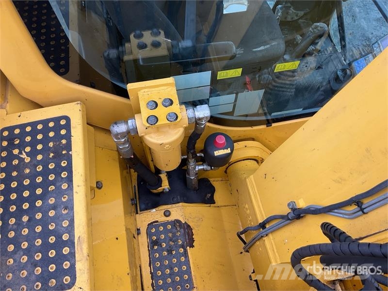 Komatsu PC-138 Tracked Excavator Crawler excavators