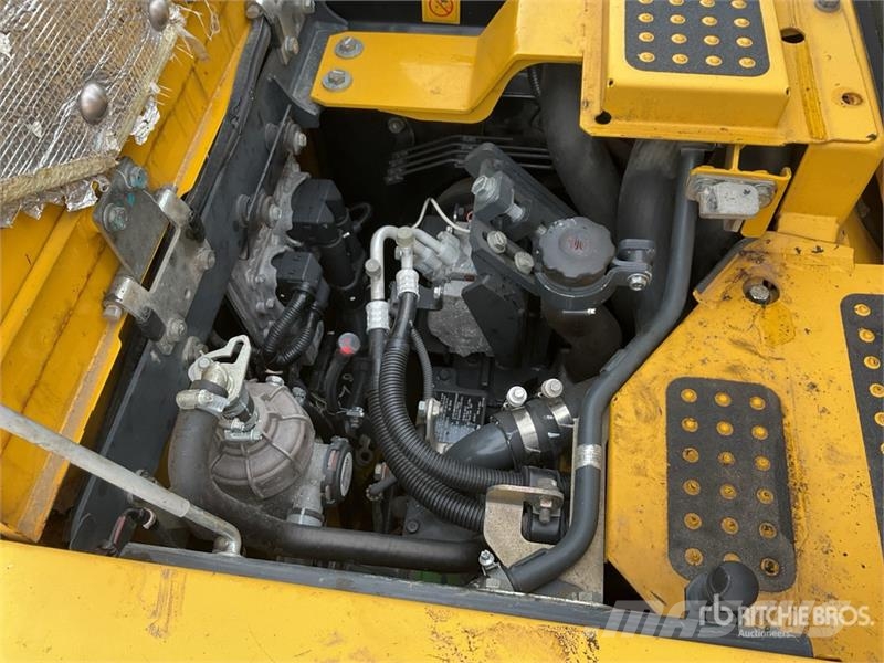 Komatsu PC-138 Tracked Excavator Crawler excavators