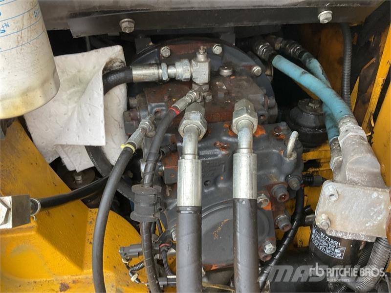 Komatsu PC-138 Tracked Excavator Crawler excavators