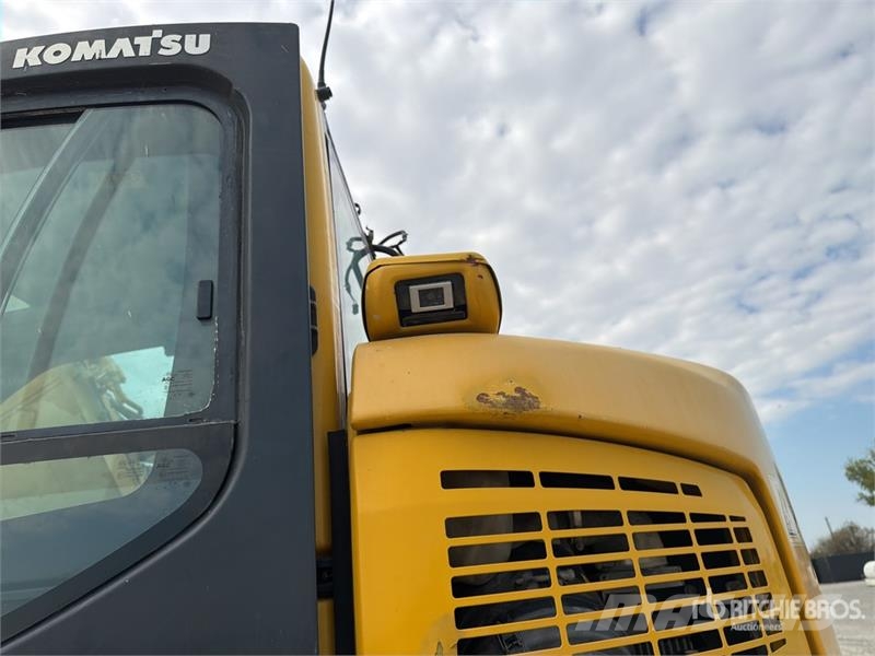 Komatsu PC 138US-11 Tracked Excavator Escavadeiras de esteiras