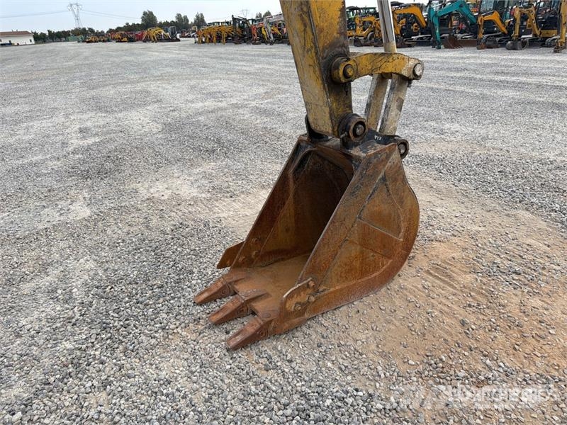 Komatsu PC 138US-11 Tracked Excavator Escavadeiras de esteiras