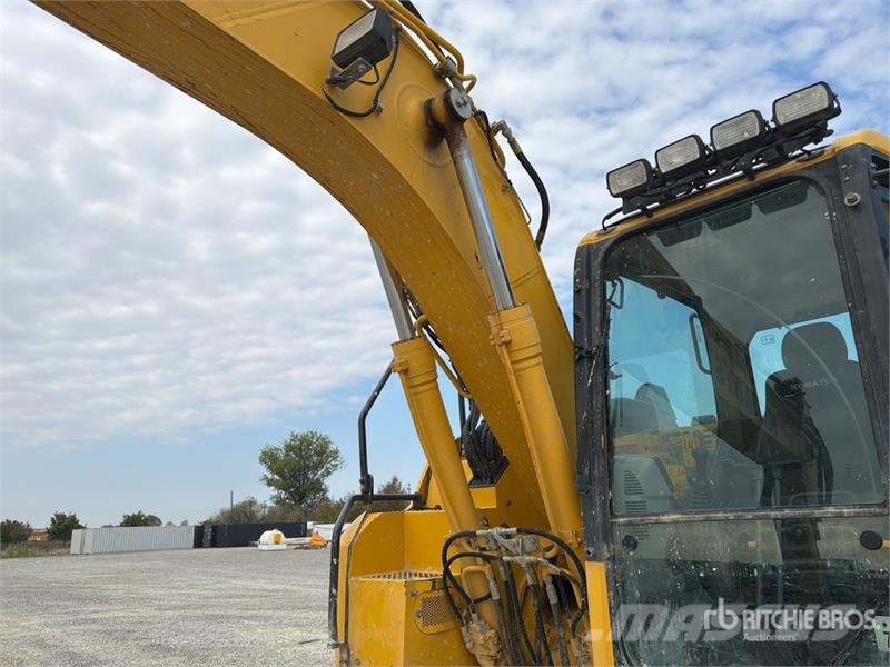 Komatsu PC 138US-11 Tracked Excavator Escavadeiras de esteiras