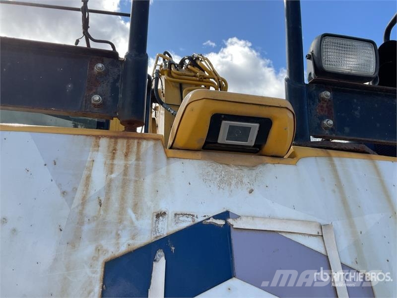 Komatsu PC 138US-11 Tracked Excavator Crawler excavators