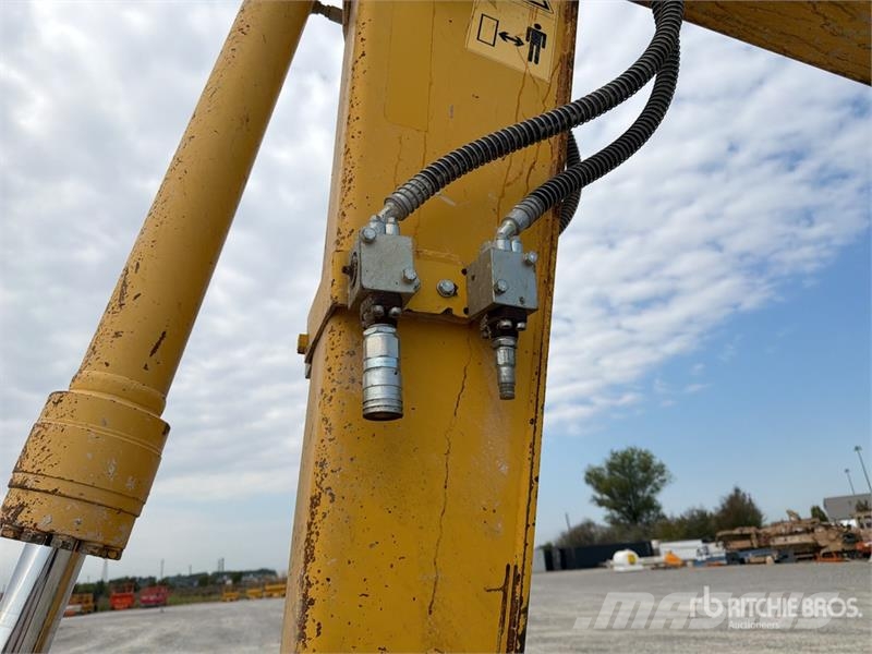 Komatsu PC 138US-11 Tracked Excavator Escavadeiras de esteiras