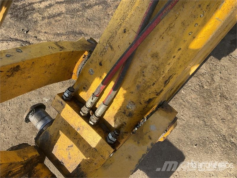 Komatsu PC 138US-11 Tracked Excavator حفارات زحافة