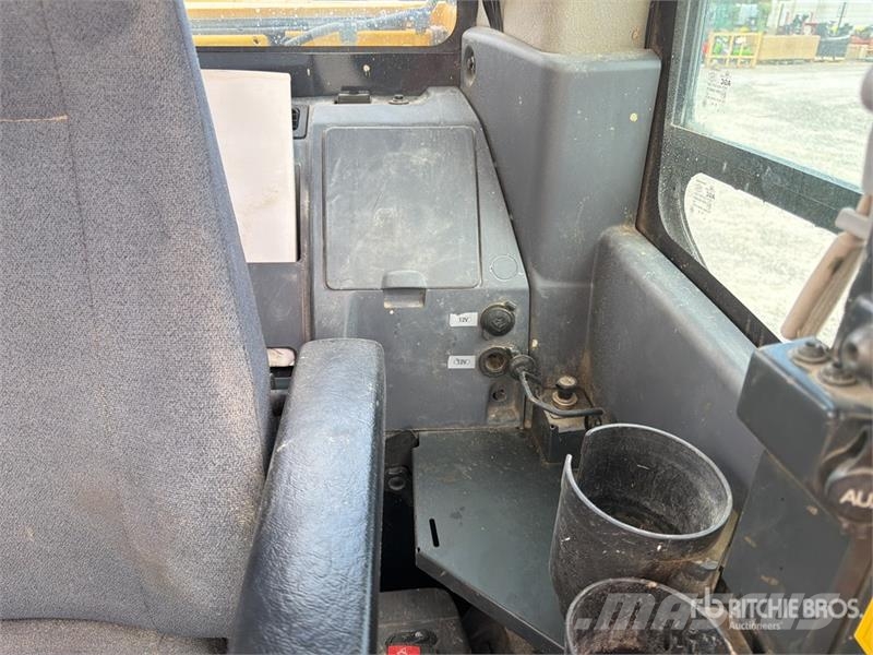 Komatsu PC 138US-11 Tracked Excavator Escavadeiras de esteiras