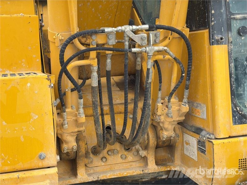 Komatsu PC 138US-11 Tracked Excavator Escavadeiras de esteiras