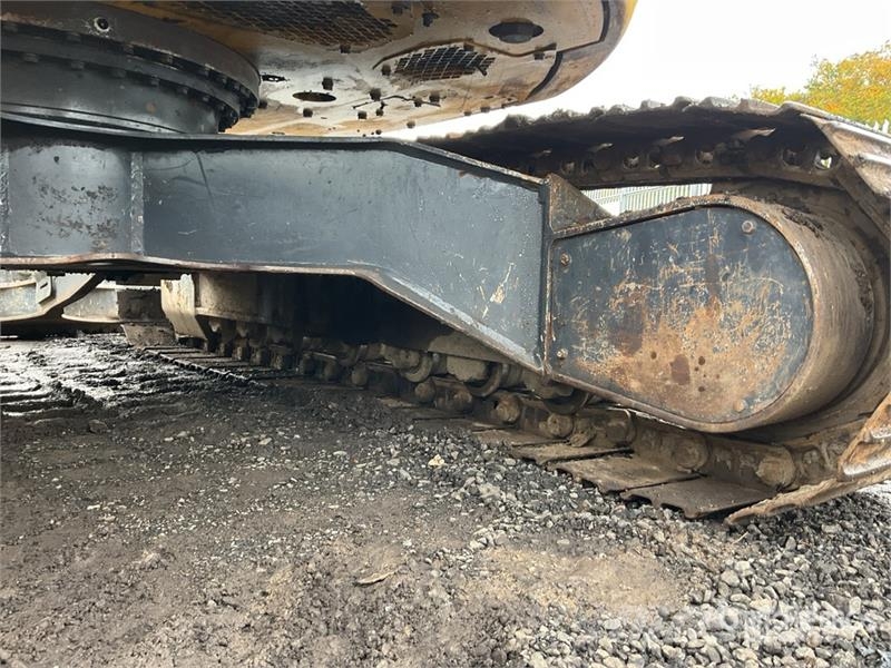 Komatsu PC138US-10 Tracked Excavator Crawler excavators