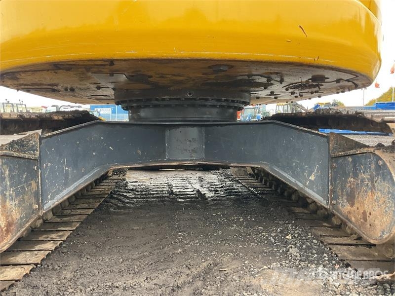 Komatsu PC138US-10 Tracked Excavator Crawler excavators
