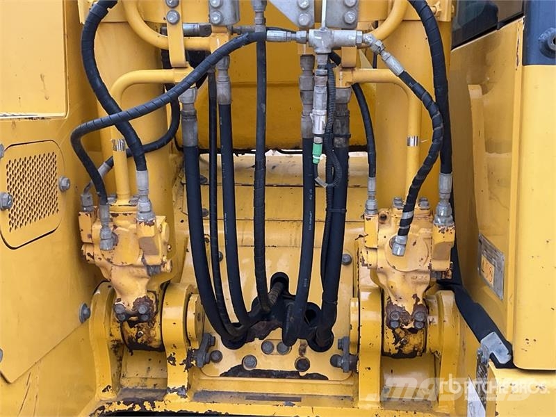 Komatsu PC138US-11 Tracked Excavator Crawler excavators