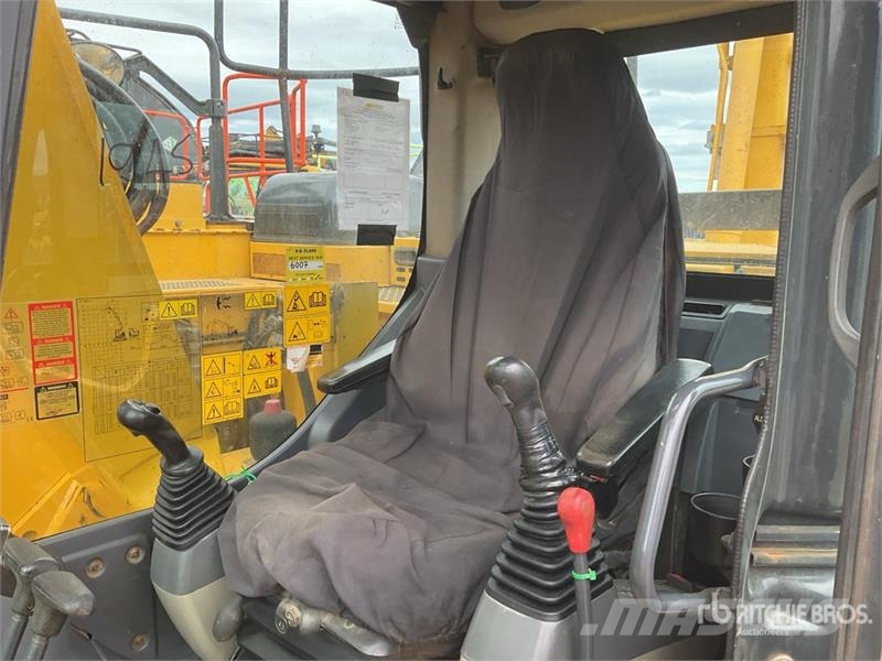 Komatsu PC138US-11 Tracked Excavator Crawler excavators