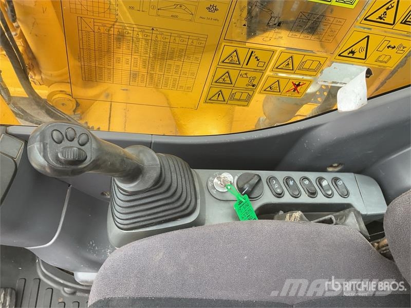 Komatsu PC138US-11 Tracked Excavator Crawler excavators
