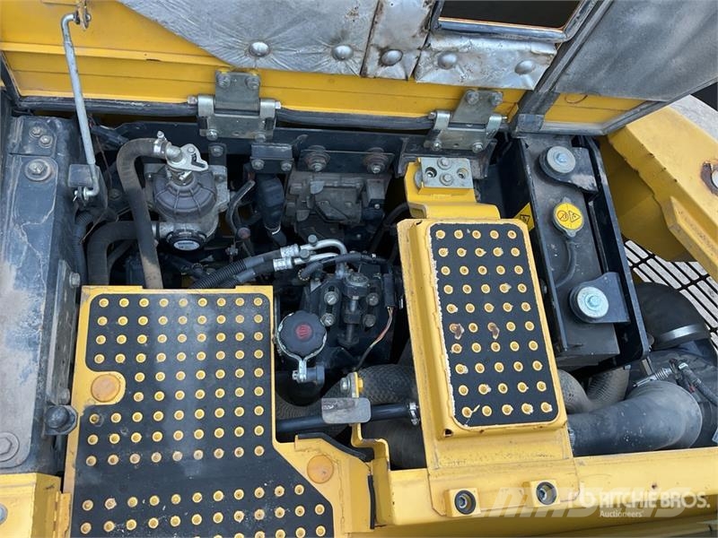 Komatsu PC138US-11 Tracked Excavator Crawler excavators