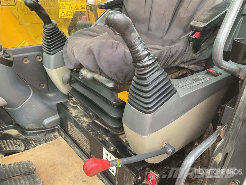 Komatsu PC138US-11 Tracked Excavator Crawler excavators
