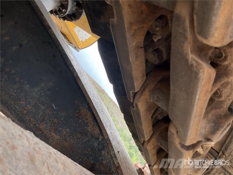 Komatsu PC138US-11 Tracked Excavator Crawler excavators