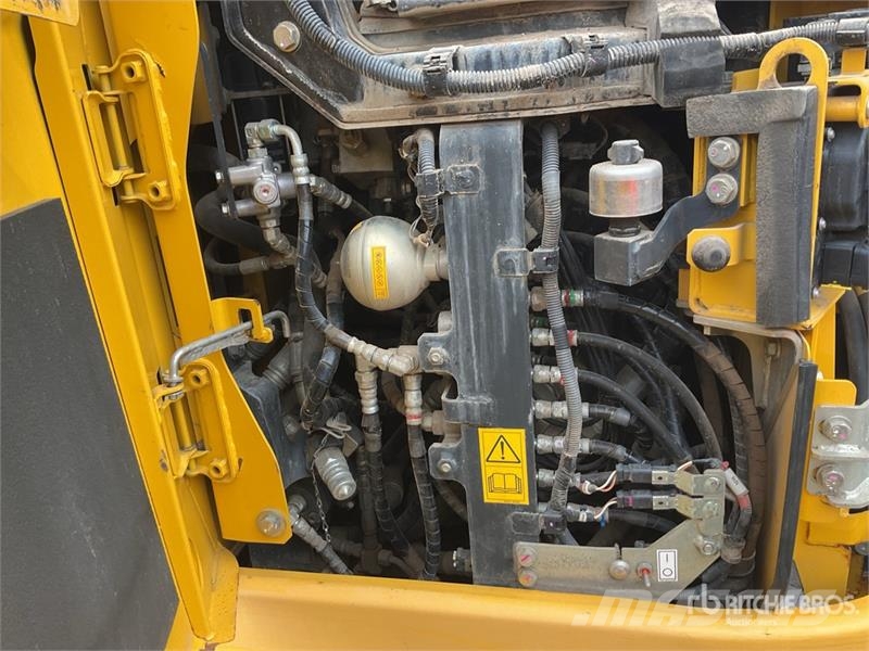 Komatsu PC138US-11 Tracked Excavator Crawler excavators