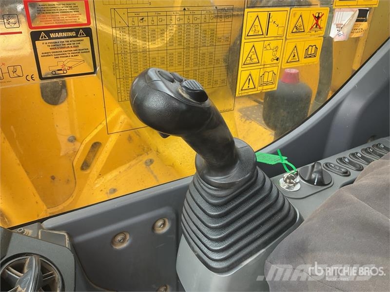 Komatsu PC138US-11 Tracked Excavator Crawler excavators