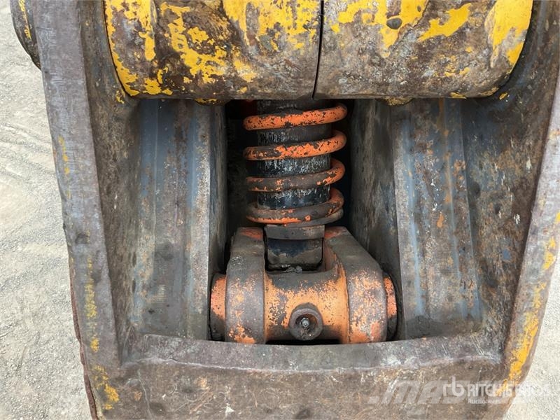 Komatsu PC138US-11 Tracked Excavator Crawler excavators