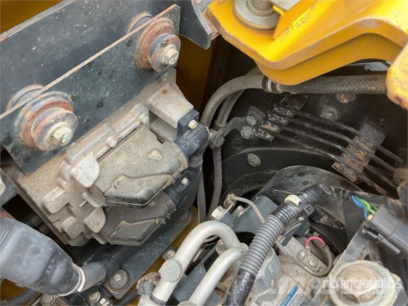 Komatsu PC138US-11 Tracked Excavator Crawler excavators