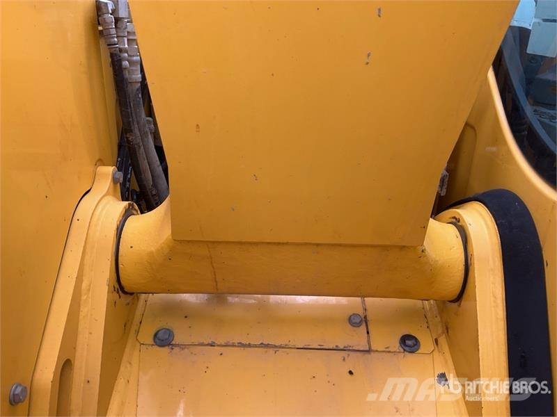 Komatsu PC138US-11 Tracked Excavator Crawler excavators