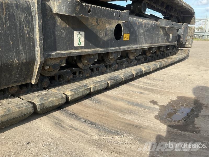 Komatsu PC138US-11E0 Tracked Excavator Bagri goseničarji